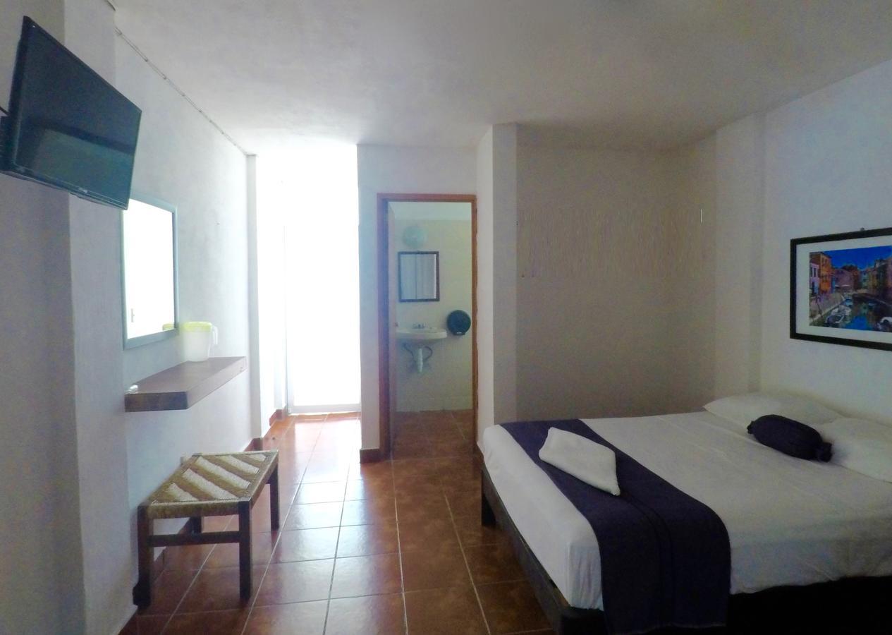 Hotel Mayflower Puerto Escondido  Luaran gambar